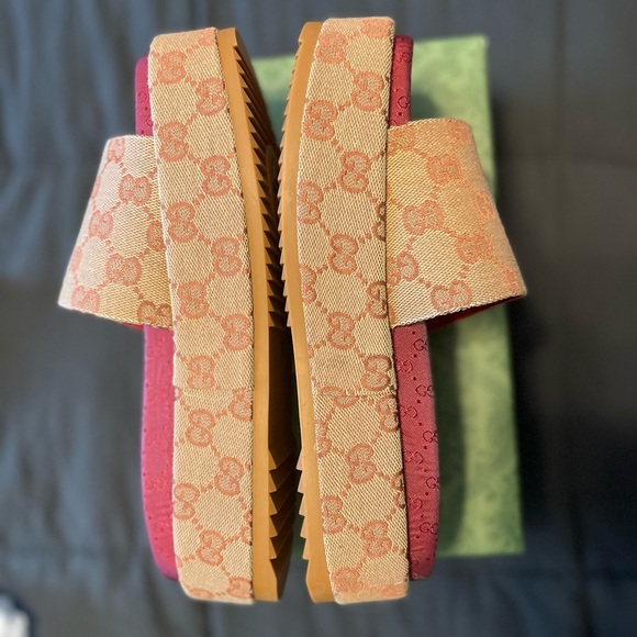 Gucci Womens Platform Slide Sandals - Picture 2 of 6